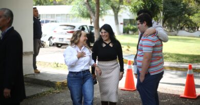 Felicita Vanhe Caratachea al Sistema DIF Estatal