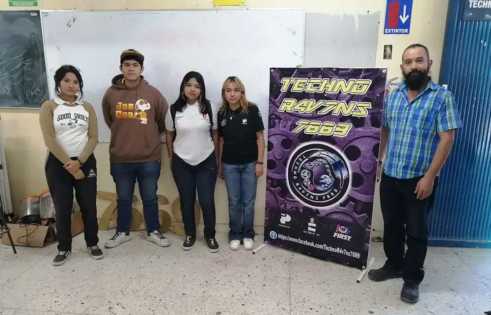 Tecno Ravens listos para competir en First Robotics